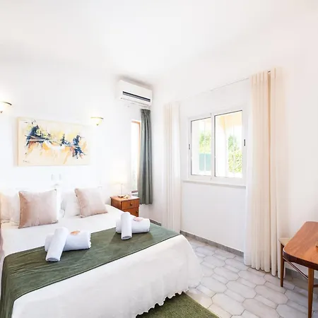 Villa In Gale Near Golden Sandy Beaches Villa