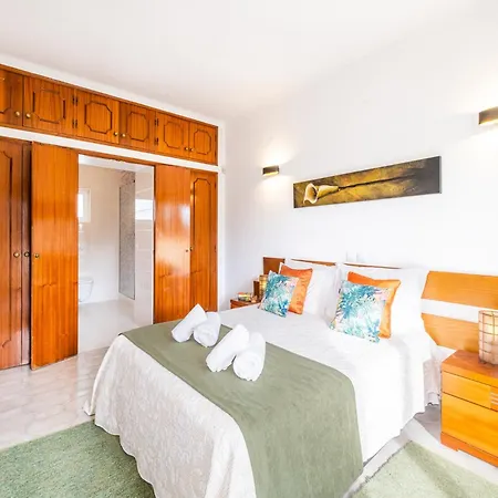 Villa In Gale Near Golden Sandy Beaches