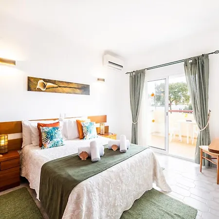 Villa With Swimming Pool Albufeira